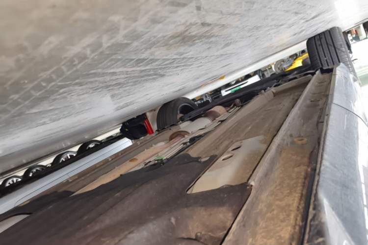Used Geely Auto Monjaro L 2021 2.0TD DCT EVO Two-Wheel Drive Prestige Version Left Side Sill