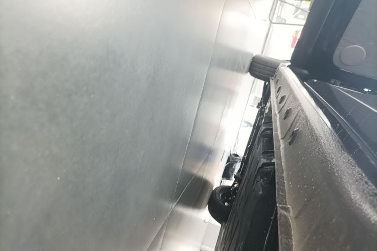 Used Geely Auto Monjaro L 2021 2.0TD DCT EVO Two-Wheel-Drive Flagship Version Left Side Sill