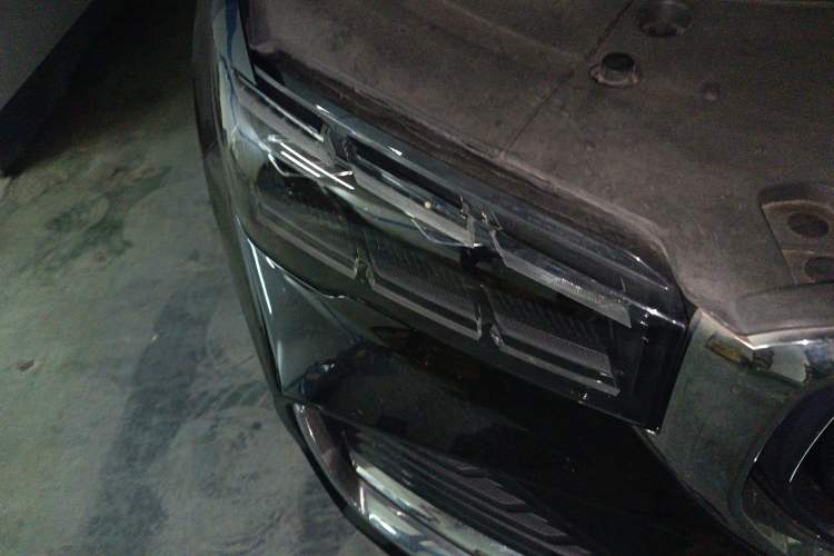 Used Geely Auto Monjaro L 2021 2.0TD High-Power Automatic All-Wheel-Drive Flagship Version Right Front Headlight