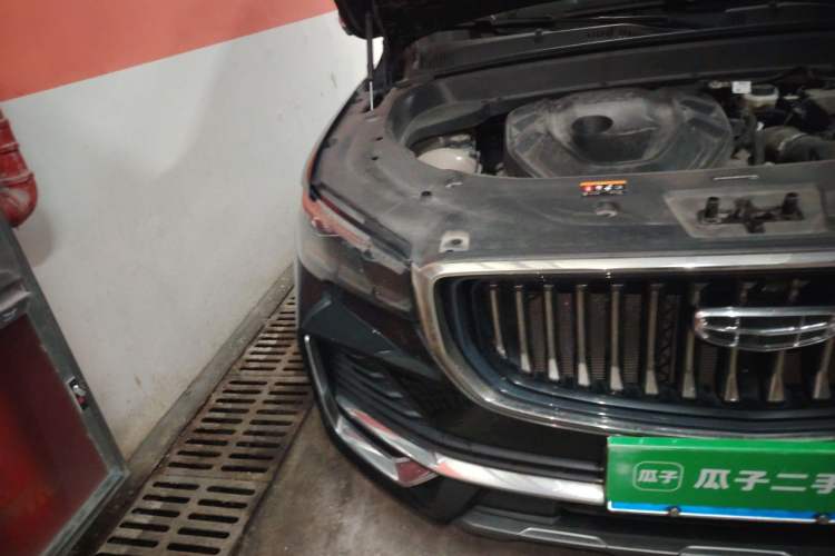 Used Geely Auto Monjaro L 2021 2.0TD DCT EVO Two-Wheel Drive Prestige Version Right Front Headlight