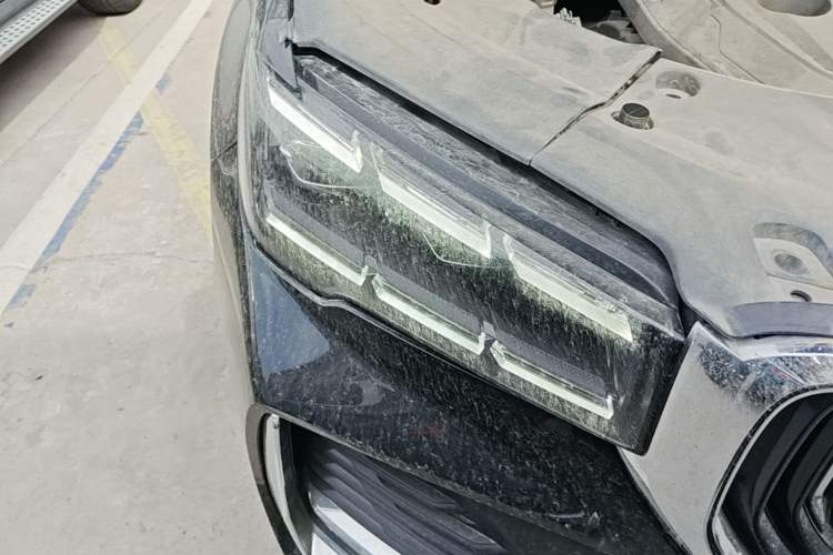 Used Geely Auto Monjaro L 2021 2.0TD High-Power Automatic All-Wheel-Drive Flagship Version Right Front Headlight