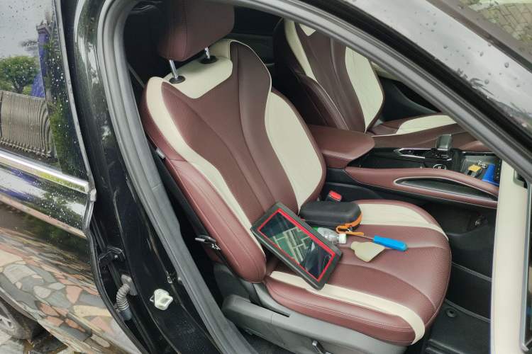 Used Geely Auto Monjaro L 2021 2.0TD DCT EVO Two-Wheel Drive Prestige Version Right Front Seat