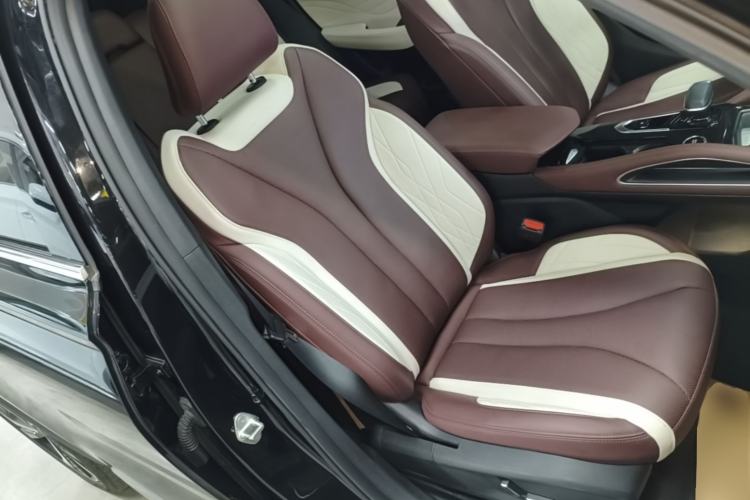 Used Geely Auto Monjaro L 2021 2.0TD DCT EVO Two-Wheel Drive Smart Luxury Version Right Front Seat