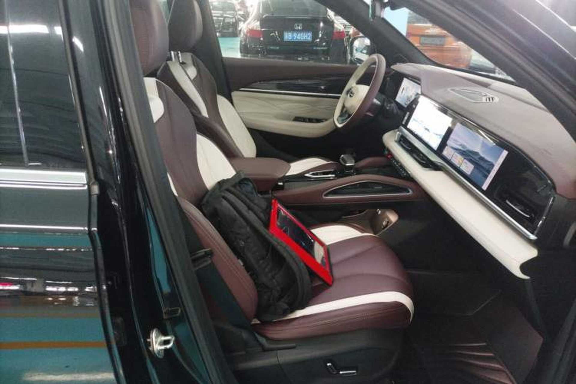 Used Geely Auto Monjaro L 2021 2.0TD DCT EVO Two-Wheel Drive Smart Luxury Version Right Front Seat