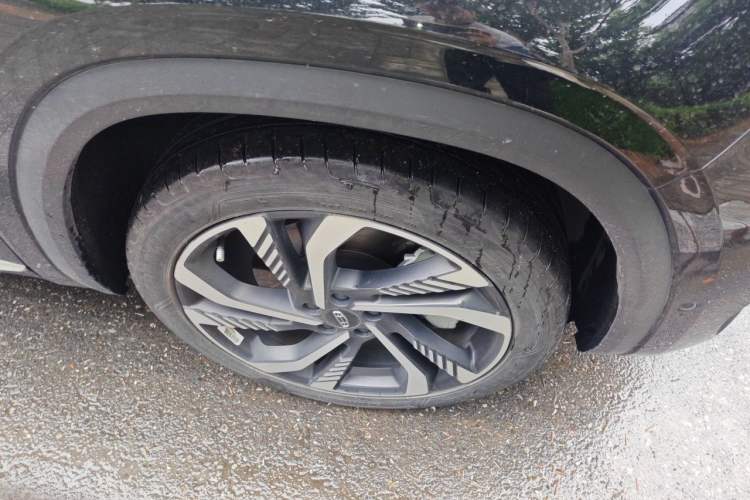 Used Geely Auto Monjaro L 2021 2.0TD High-Power Automatic All-Wheel-Drive Flagship Version Right Front Wheel Hub