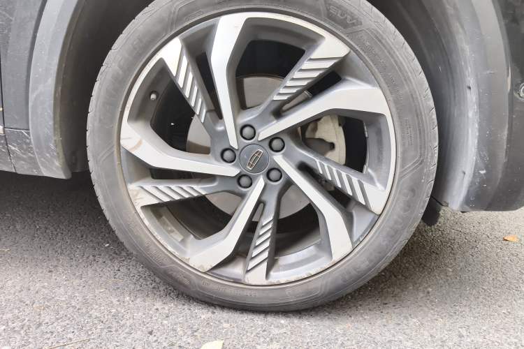 Used Geely Auto Monjaro L 2021 2.0TD DCT EVO Two-Wheel Drive Smart Luxury Version Right Front Wheel Hub