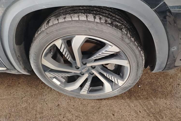 Used Geely Auto Monjaro L 2021 2.0TD DCT EVO Two-Wheel Drive Smart Luxury Version Right Front Wheel Hub