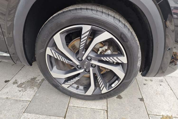 Used Geely Auto Monjaro L 2021 2.0TD DCT EVO Two-Wheel Drive Smart Luxury Version Right Front Wheel Hub