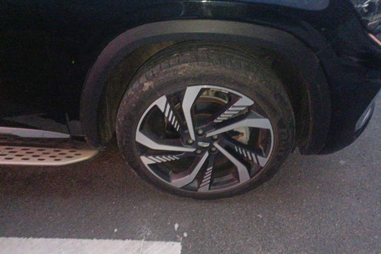 Used Geely Auto Monjaro L 2021 2.0TD DCT EVO Two-Wheel Drive Smart Luxury Version Right Front Wheel Hub