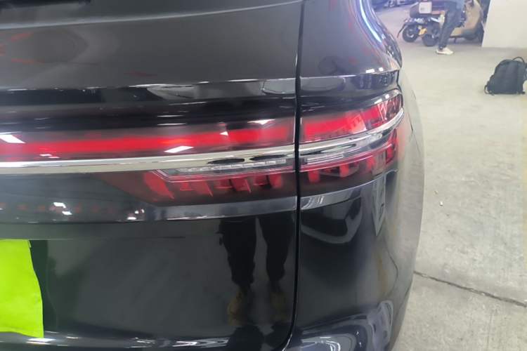 Used Geely Auto Monjaro L 2021 2.0TD DCT EVO Two-Wheel Drive Smart Luxury Version Right Rear Taillight