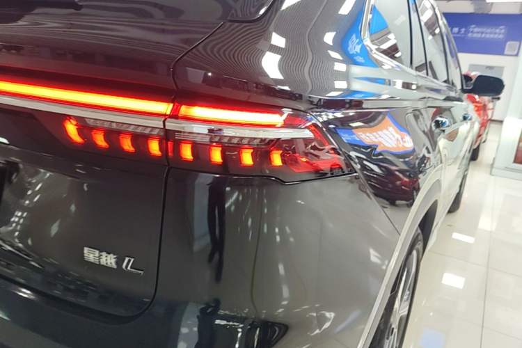 Used Geely Auto Monjaro L 2021 2.0TD DCT EVO Two-Wheel Drive Prestige Version Right Rear Taillight