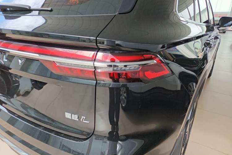 Used Geely Auto Monjaro L 2021 2.0TD DCT EVO Two-Wheel Drive Prestige Version Right Rear Taillight
