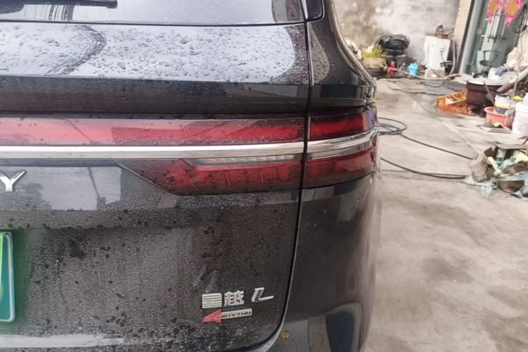 Used Geely Auto Monjaro L 2021 2.0TD High-Power Automatic All-Wheel-Drive Flagship Version Right Rear Taillight