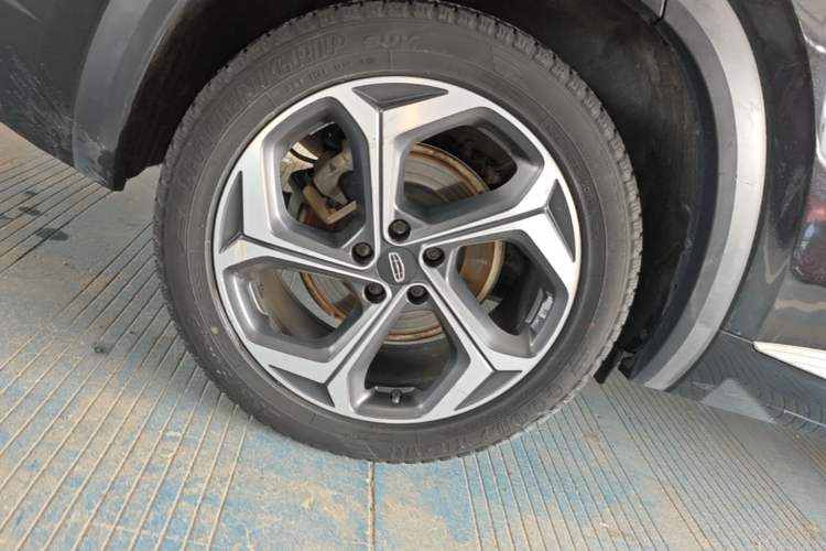 Used Geely Auto Monjaro L 2021 2.0TD DCT EVO Two-Wheel Drive Prestige Version Right Rear Wheel Hub