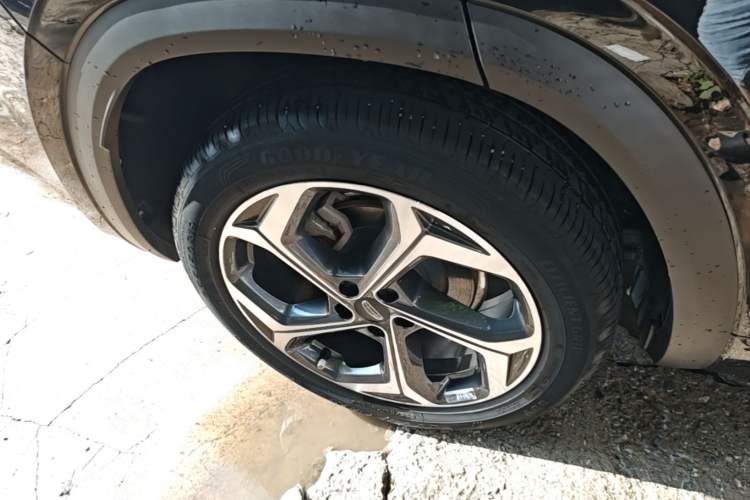 Used Geely Auto Monjaro L 2021 2.0TD DCT EVO Two-Wheel Drive Prestige Version Right Rear Wheel Hub