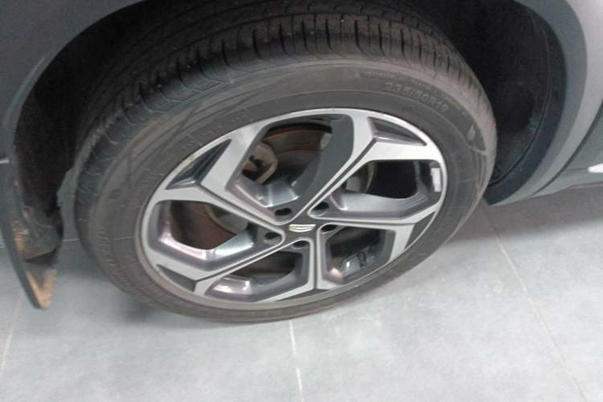 Used Geely Auto Monjaro L 2021 2.0TD DCT EVO Two-Wheel Drive Prestige Version Right Rear Wheel Hub