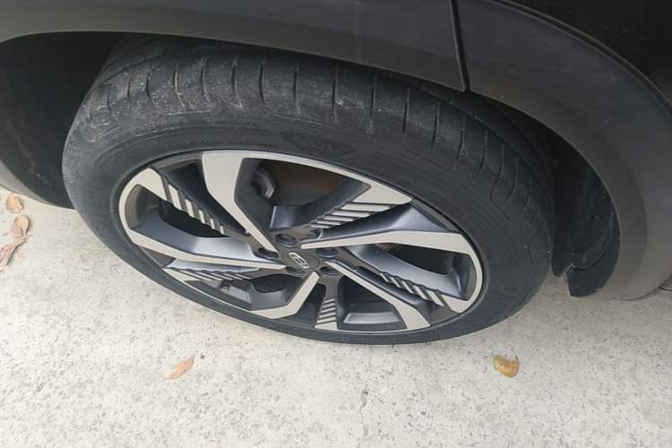 Used Geely Auto Monjaro L 2021 2.0TD DCT EVO Two-Wheel Drive Smart Luxury Version Right Rear Wheel Hub