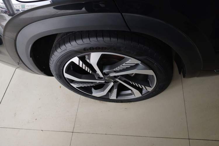 Used Geely Auto Monjaro L 2021 2.0TD DCT EVO Two-Wheel Drive Smart Luxury Version Right Rear Wheel Hub