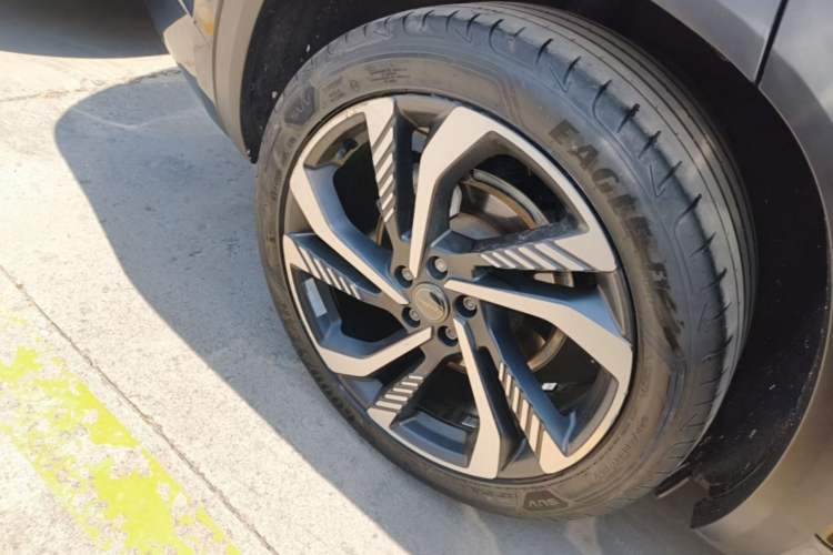 Used Geely Auto Monjaro L 2021 2.0TD DCT EVO Two-Wheel Drive Smart Luxury Version Right Rear Wheel Hub