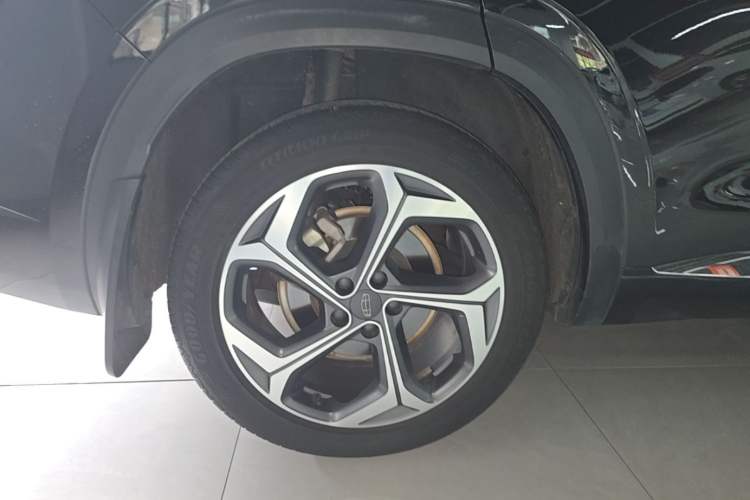 Used Geely Auto Monjaro L 2021 2.0TD DCT EVO Two-Wheel Drive Prestige Version Right Rear Wheel Hub