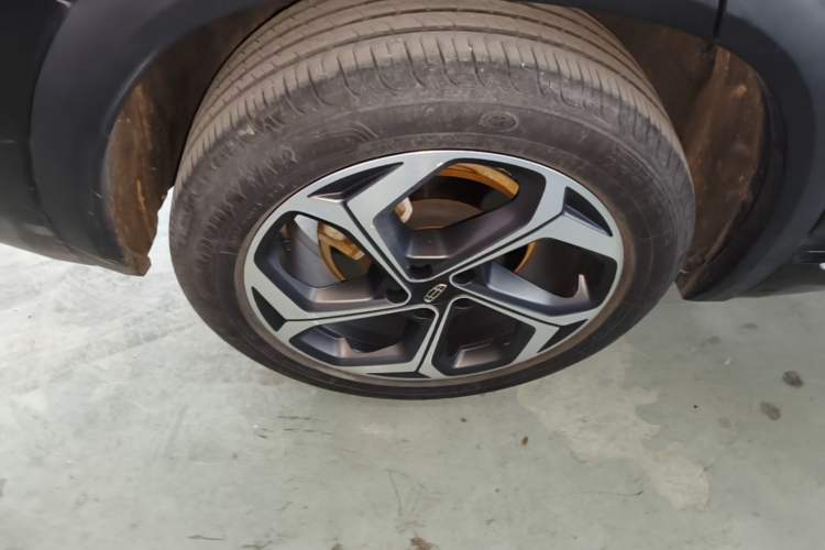 Used Geely Auto Monjaro L 2021 2.0TD DCT EVO Two-Wheel Drive Prestige Version Right Rear Wheel Hub
