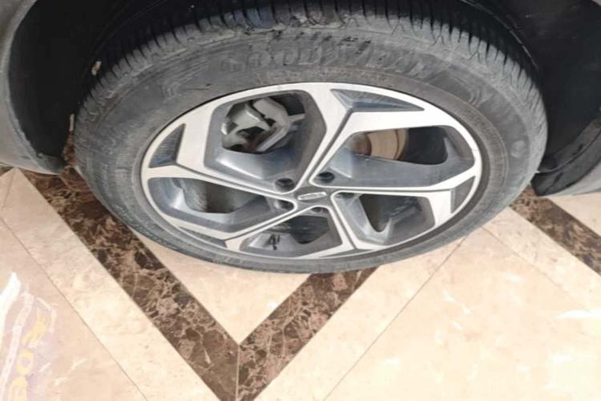 Used Geely Auto Monjaro L 2021 2.0TD High-Power Automatic All-Wheel Drive Luxury Version Right Rear Wheel Hub