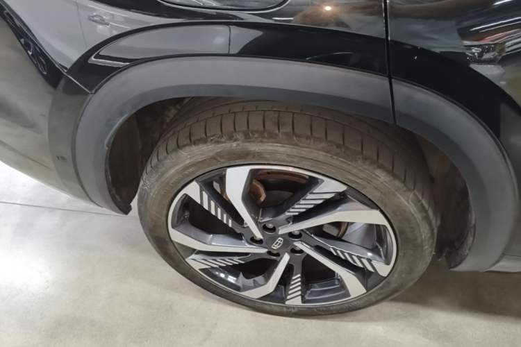 Used Geely Auto Monjaro L 2021 2.0TD DCT EVO Two-Wheel Drive Smart Luxury Version Right Rear Wheel Hub
