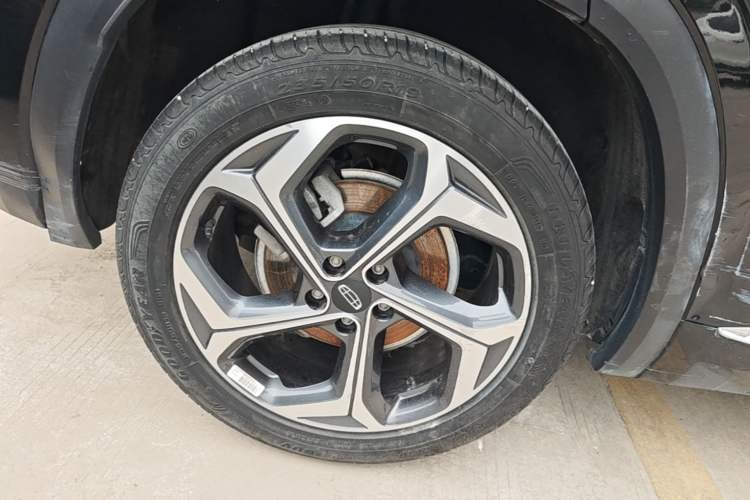 Used Geely Auto Monjaro L 2021 2.0TD DCT EVO Two-Wheel Drive Prestige Version Right Rear Wheel Hub