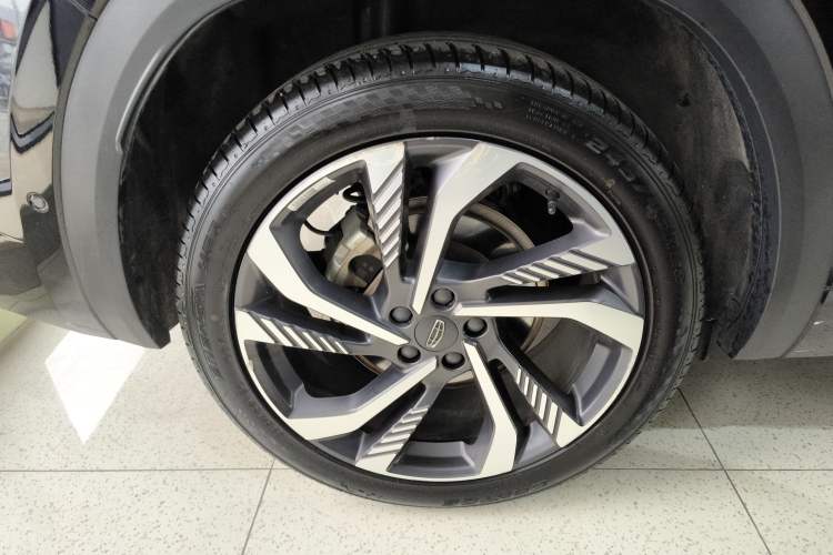 Used Geely Auto Monjaro L 2021 2.0TD DCT EVO Two-Wheel-Drive Flagship Version Right Rear Wheel Hub
