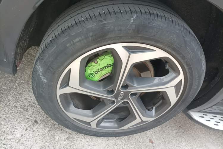 Used Geely Auto Monjaro L 2021 2.0TD DCT EVO Two-Wheel-Drive Flagship Version Right Rear Wheel Hub