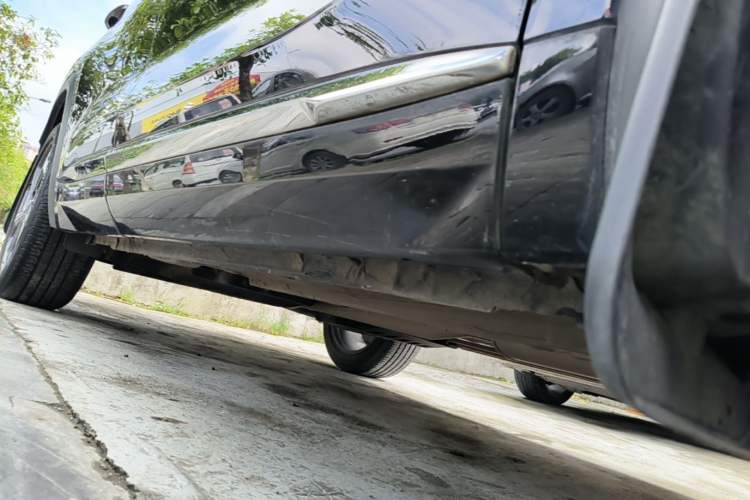 Used Geely Auto Monjaro L 2021 2.0TD DCT EVO Two-Wheel Drive Prestige Version Right Side Sill