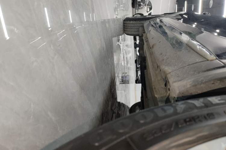 Used Geely Auto Monjaro L 2021 2.0TD DCT EVO Two-Wheel Drive Prestige Version Right Side Sill