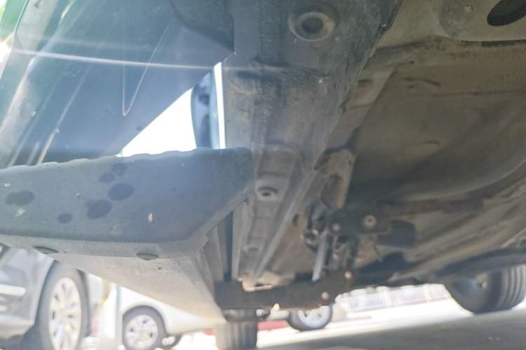 Used Geely Auto Monjaro L 2021 2.0TD DCT EVO Two-Wheel Drive Smart Luxury Version Right Side Sill