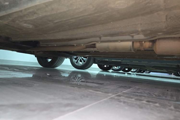 Used Geely Auto Monjaro L 2021 2.0TD DCT EVO Two-Wheel Drive Smart Luxury Version Right Side Sill