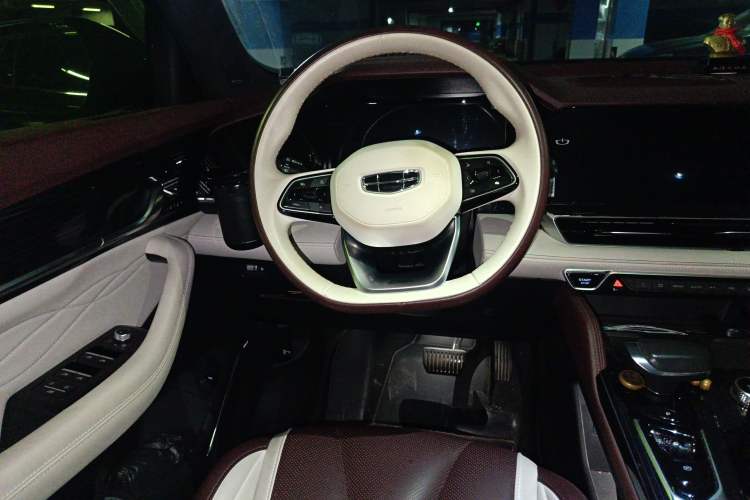 Used Geely Auto Monjaro L 2021 2.0TD High-Power Automatic All-Wheel-Drive Flagship Version Steering Wheel