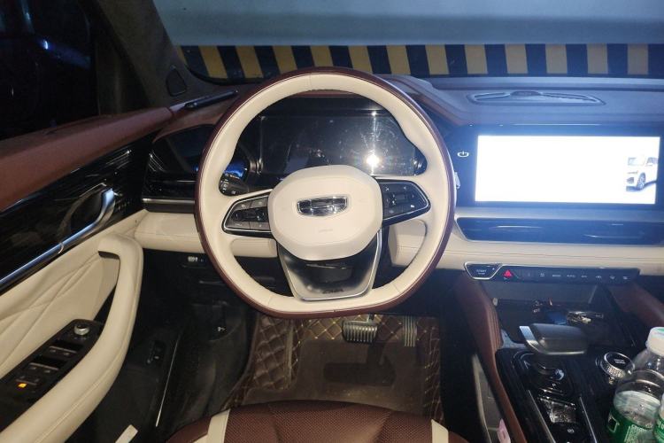 Used Geely Auto Monjaro L 2021 2.0TD DCT EVO Two-Wheel Drive Prestige Version Steering Wheel