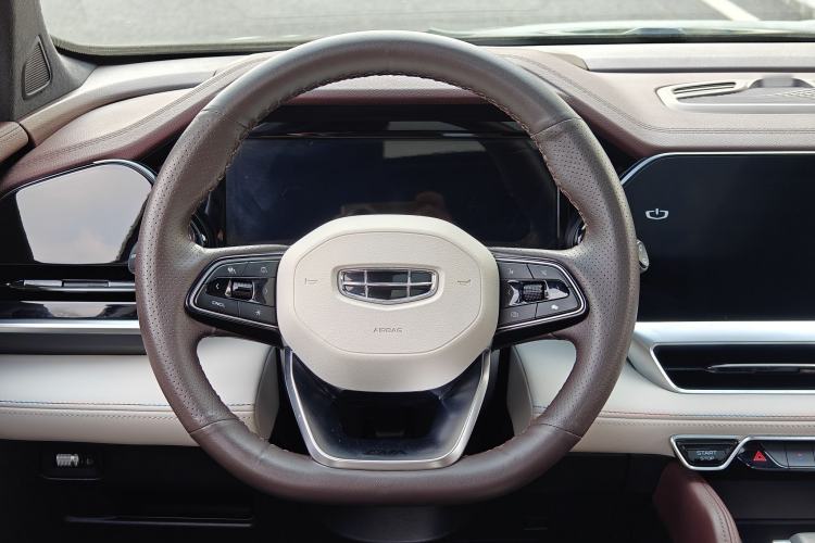 Used Geely Auto Monjaro L 2021 2.0TD DCT EVO Two-Wheel Drive Prestige Version Steering Wheel