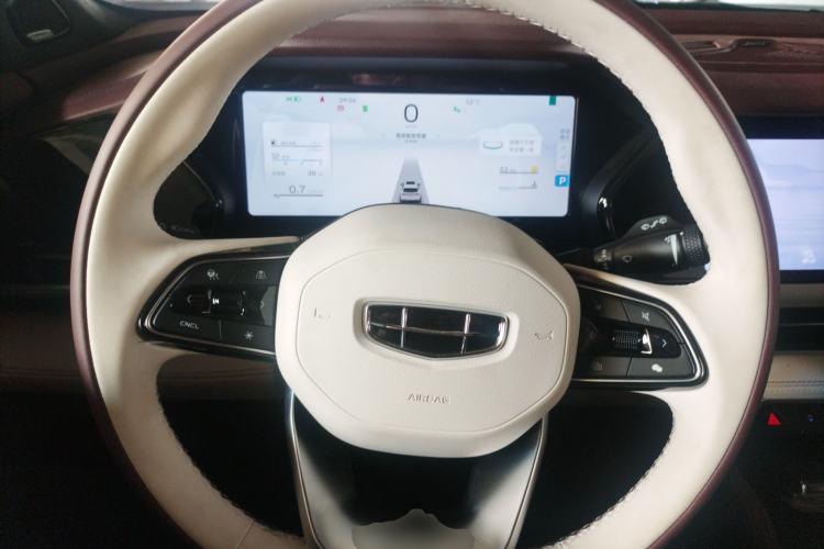 Used Geely Auto Monjaro L 2021 2.0TD High-Power Automatic All-Wheel-Drive Flagship Version Steering Wheel