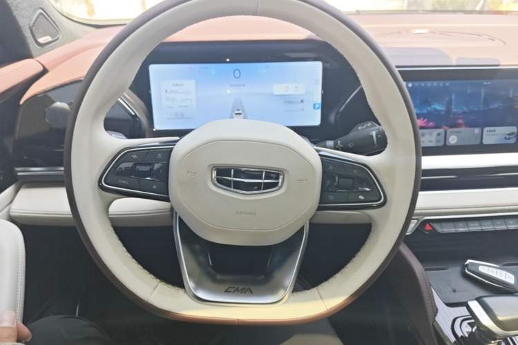Used Geely Auto Monjaro L 2021 2.0TD DCT EVO Two-Wheel Drive Smart Luxury Version Steering Wheel