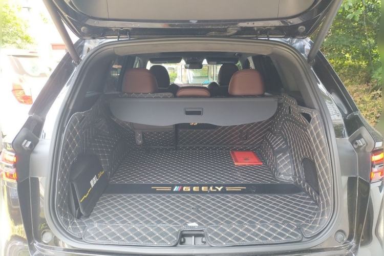 Used Geely Auto Monjaro L 2021 2.0TD High-Power Automatic All-Wheel-Drive Flagship Version Trunk