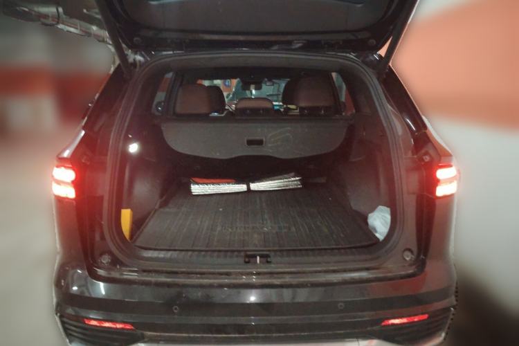 Used Geely Auto Monjaro L 2021 2.0TD DCT EVO Two-Wheel Drive Prestige Version Trunk