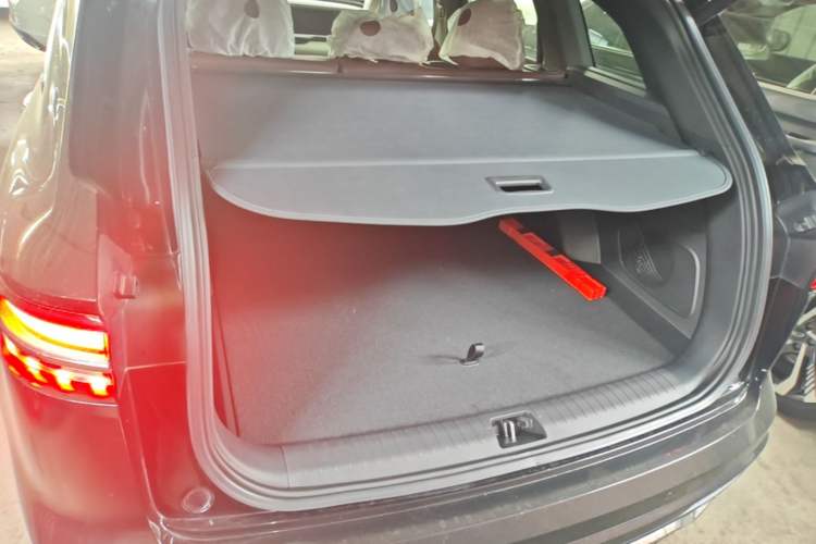Used Geely Auto Monjaro L 2021 2.0TD High-Power Automatic All-Wheel-Drive Flagship Version Trunk