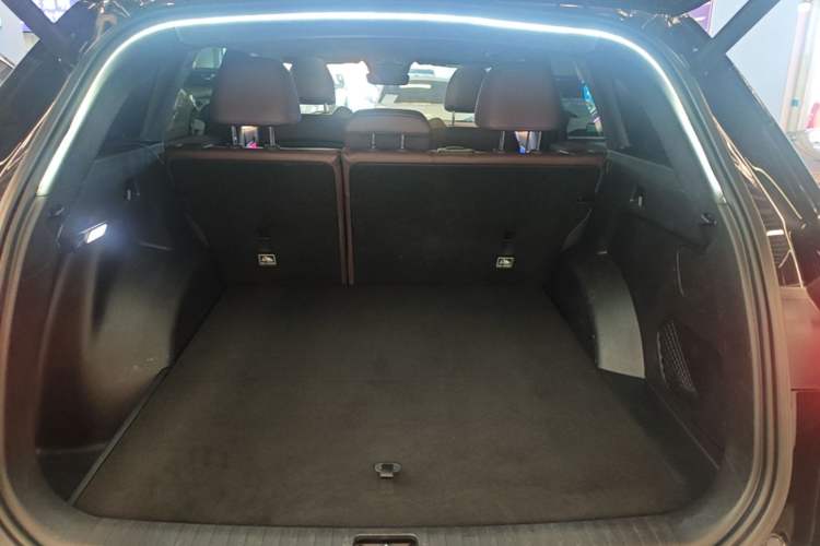 Used Geely Auto Monjaro L 2021 2.0TD DCT EVO Two-Wheel Drive Smart Luxury Version Trunk
