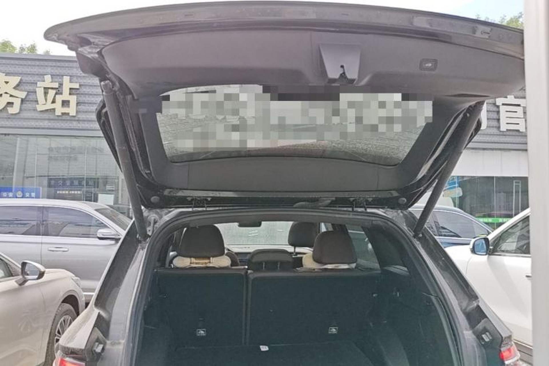 Used Geely Auto Monjaro L 2021 2.0TD High-Power Automatic All-Wheel-Drive Flagship Version Trunk