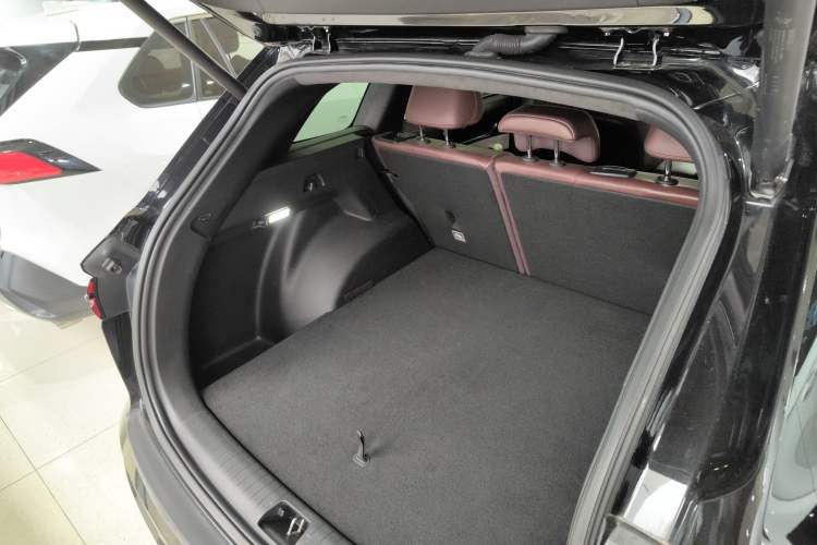 Used Geely Auto Monjaro L 2021 2.0TD DCT EVO Two-Wheel-Drive Flagship Version Trunk