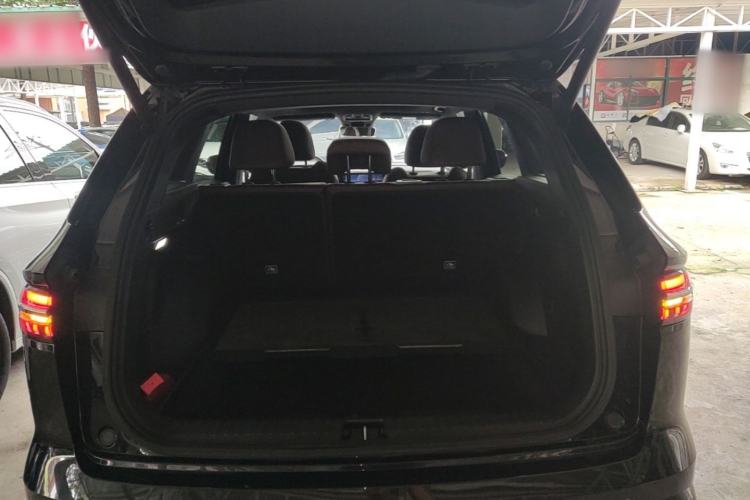 Used Geely Auto Monjaro L 2021 2.0TD DCT EVO Two-Wheel Drive Smart Luxury Version Trunk
