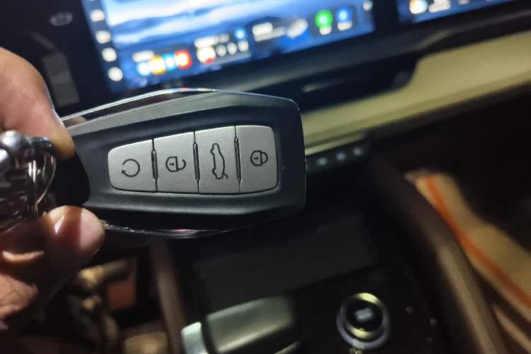 Used Geely Auto Monjaro L 2021 2.0TD DCT EVO Two-Wheel-Drive Flagship Version Vehicle Key