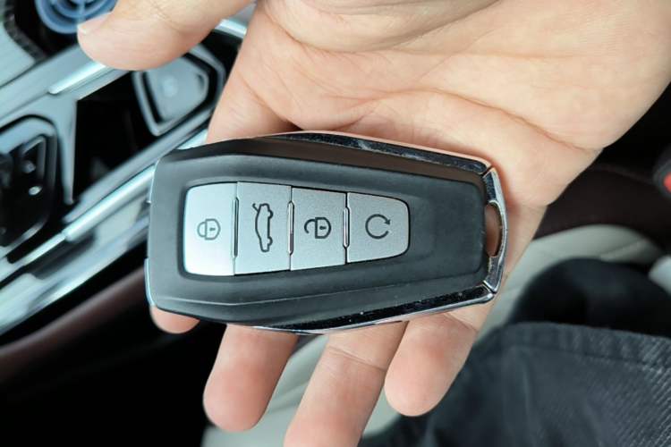 Used Geely Auto Monjaro L 2021 2.0TD DCT EVO Two-Wheel Drive Prestige Version Vehicle Key