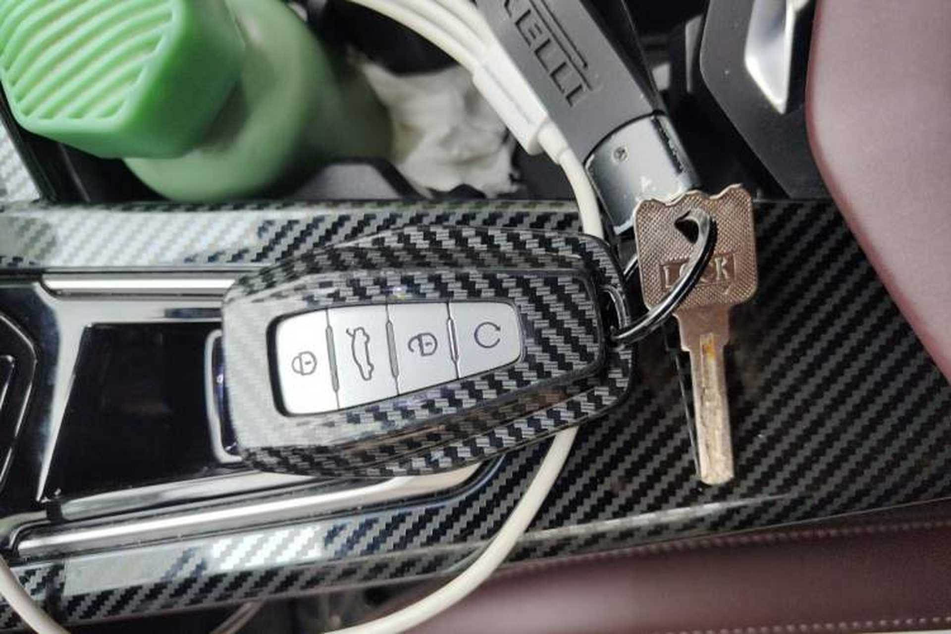 Used Geely Auto Monjaro L 2021 2.0TD DCT EVO Two-Wheel Drive Smart Luxury Version Vehicle Key