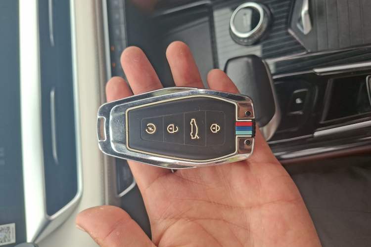 Used Geely Auto Monjaro L 2021 2.0TD High-Power Automatic All-Wheel Drive Luxury Version Vehicle Key